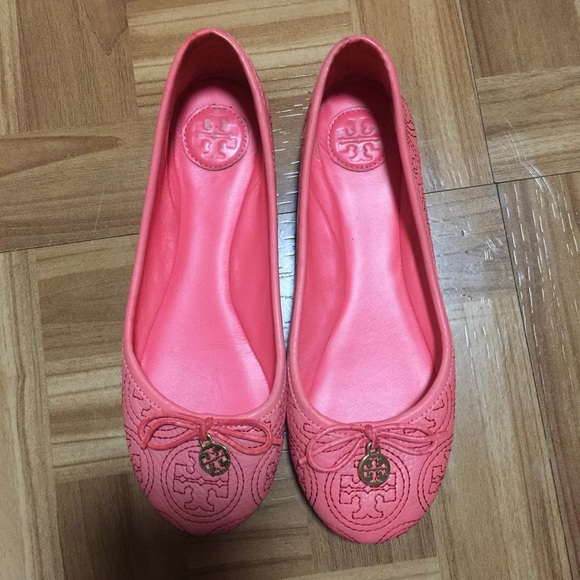 Tory Burch Chelsea Flats | Stitched Logo | Sz 5W - Picture 2 of 5